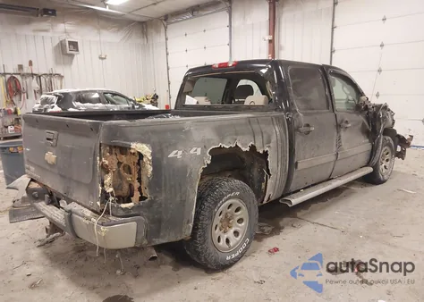 2010 Chevrolet Silverado 1500 Lt z USA, uszkodzony, nr VIN 3GCRKSEA8AG162891